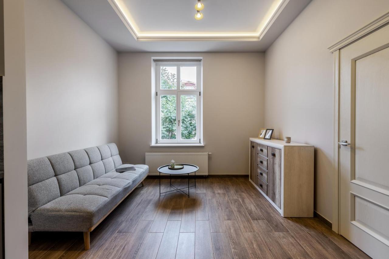 Inshiapartments On Kovzhuna Str Lviv Luaran gambar